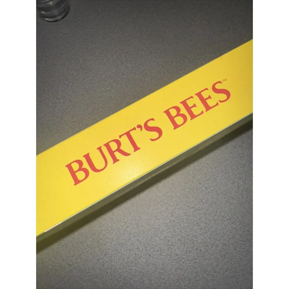 Burt’s Bees Bake Shop 6 Lip Balms Sugar Peppermint Vanilla Carmel Maple (NEW)
